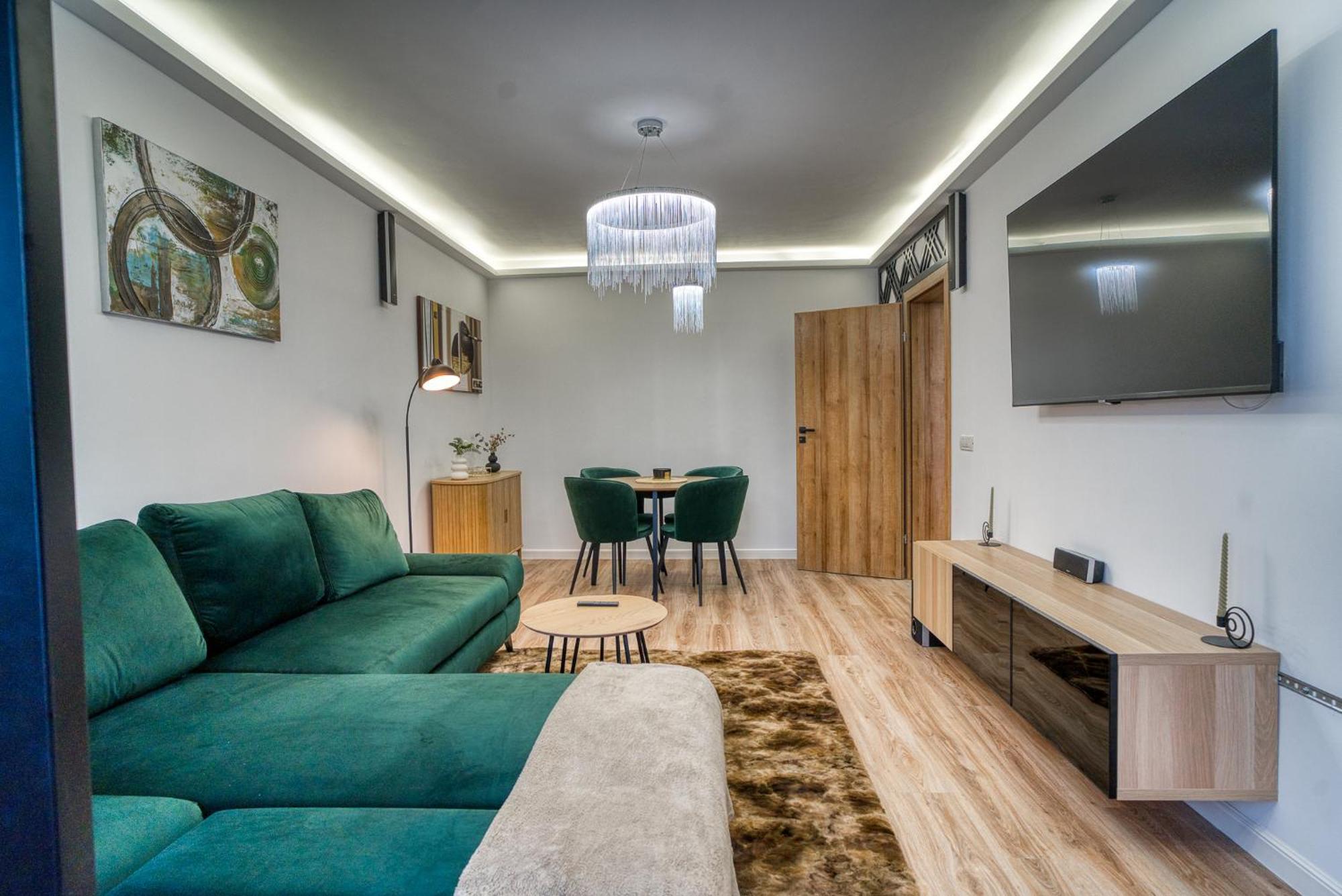 City Chic Retreat: Newly Renovated 1Br Apartment 布加勒斯特 外观 照片