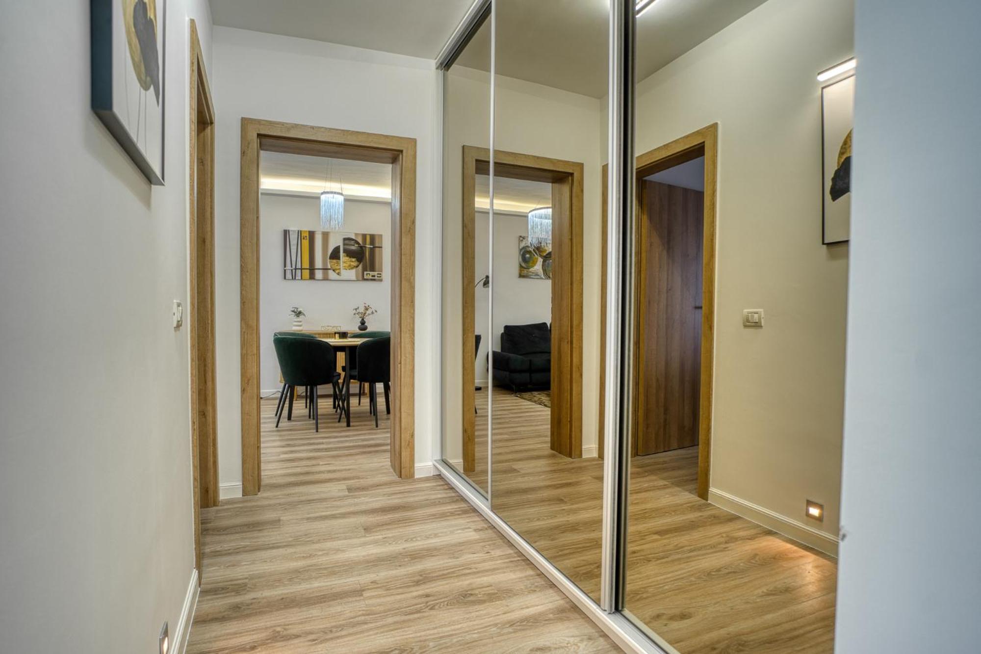 City Chic Retreat: Newly Renovated 1Br Apartment 布加勒斯特 外观 照片